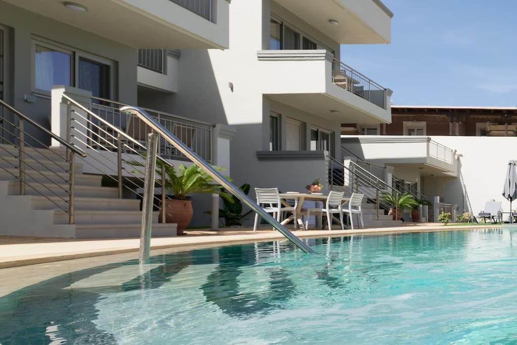 Superior Family Apartment W/Pool Dining Area Stavromenos Екстер'єр фото